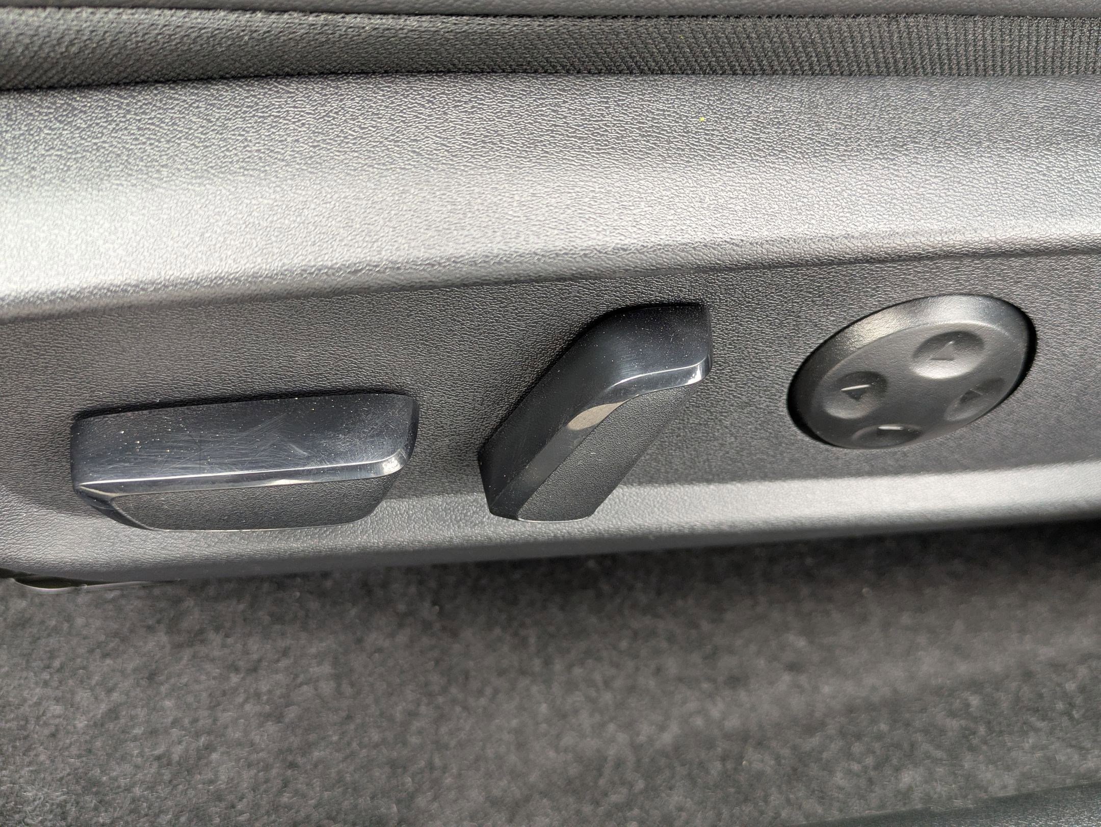 New 2026 Nissan Sentra SR w/ SR Premium Package FWD image 14