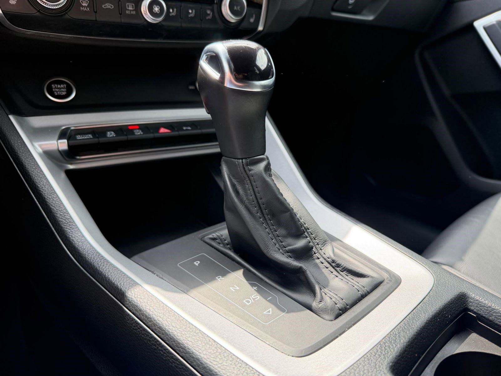 Used 2022 Audi Q3 2.0T Premium w/ Convenience Package image 18