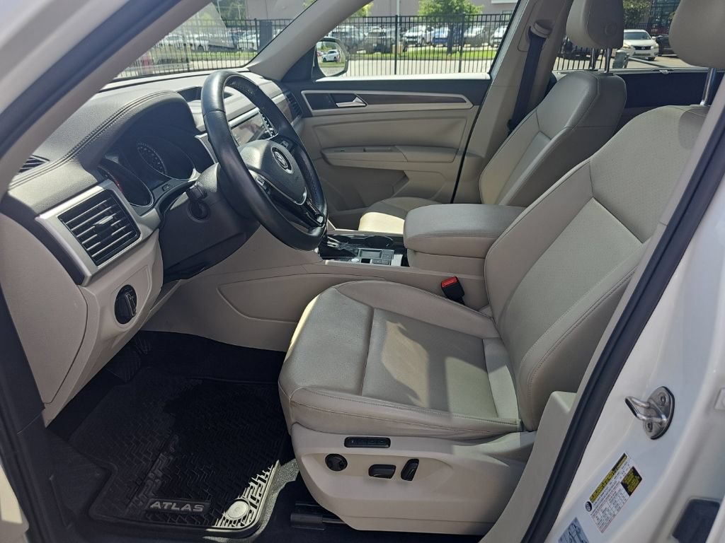 Used 2018 Volkswagen Atlas SEL FWD image 12