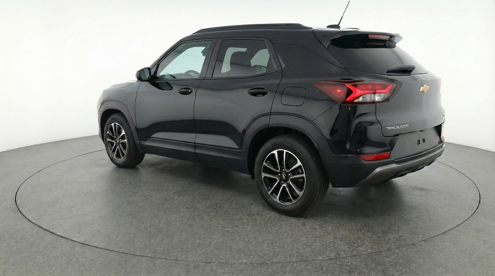 Used 2025 Chevrolet TrailBlazer LT image 6