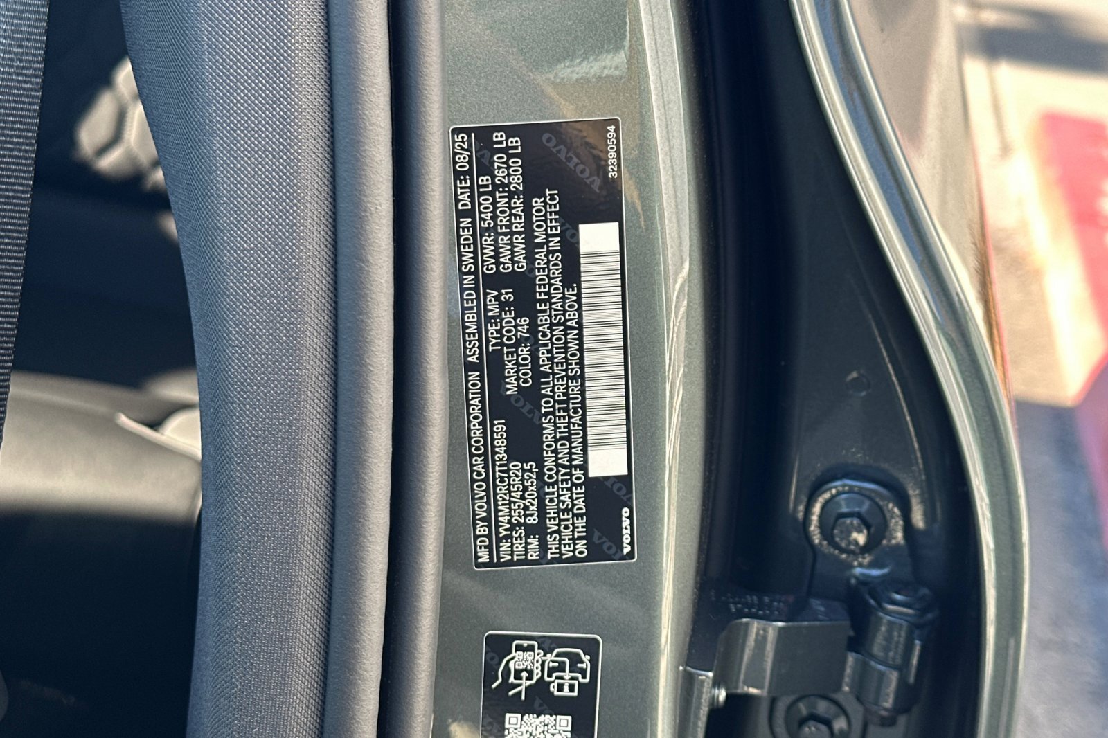 New 2026 Volvo XC60 B5 Plus w/ Climate Package image 28