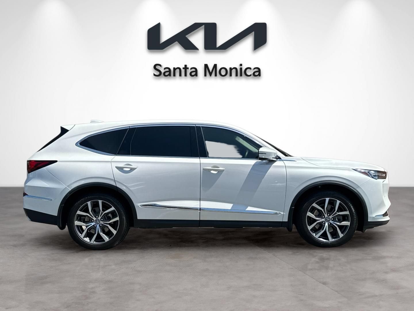 Used 2024 Acura MDX w/ Technology Package FWD image 7