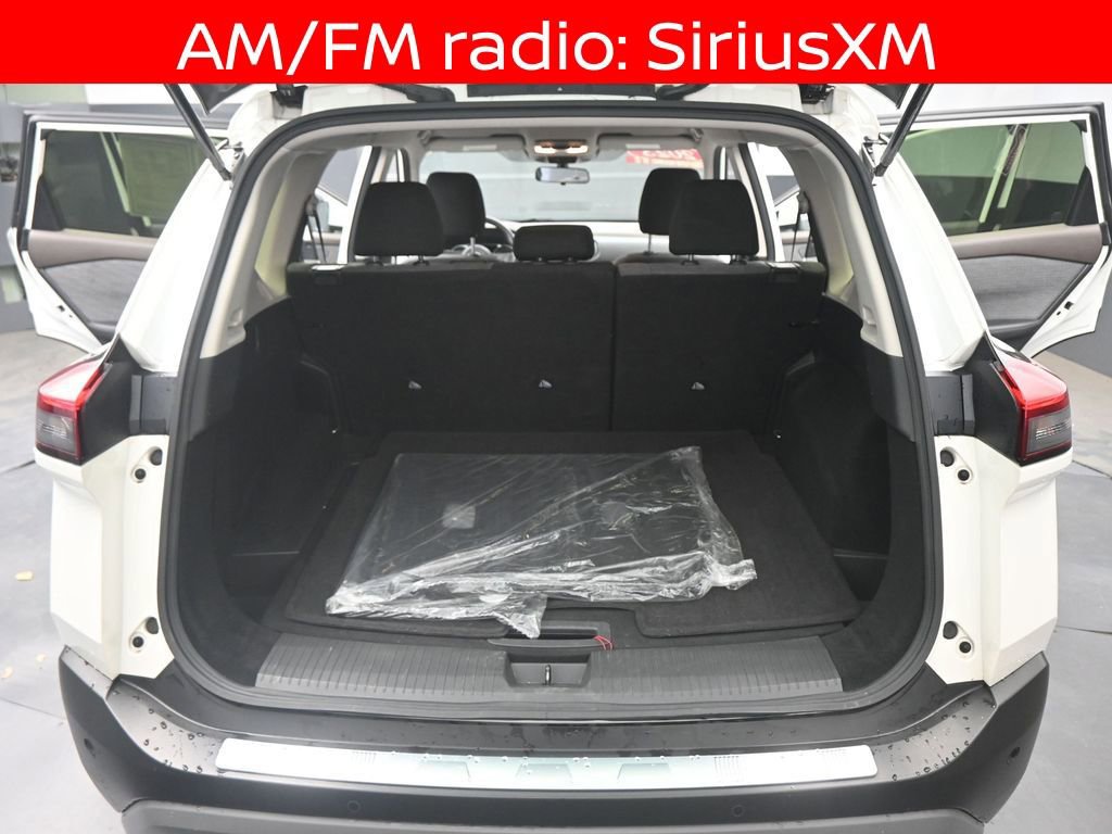 Used 2023 Nissan Rogue SV FWD image 21