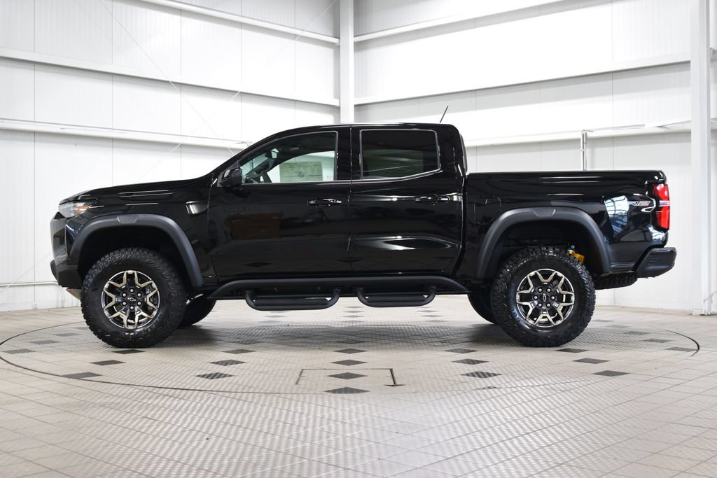 New 2026 Chevrolet Colorado ZR2 w/ Technology Package AWD/4WD image 4
