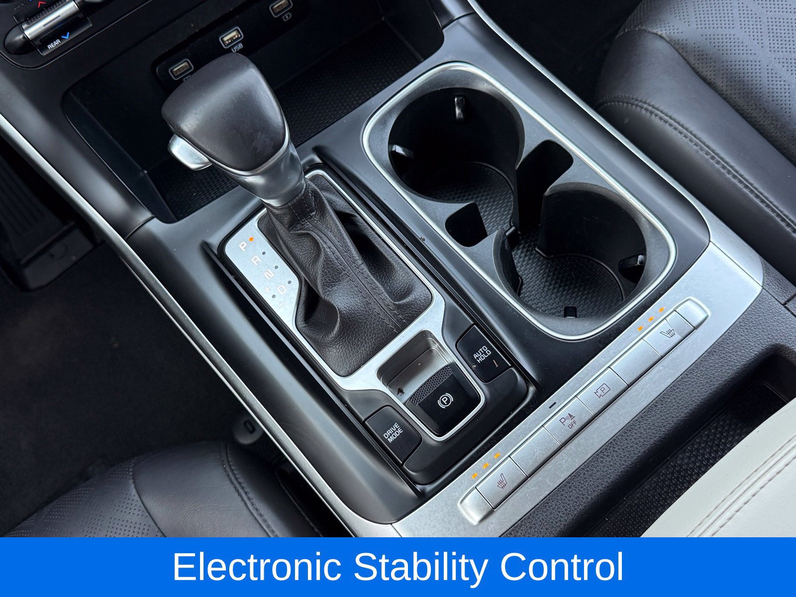 Used 2022 Kia Carnival LX FWD image 29