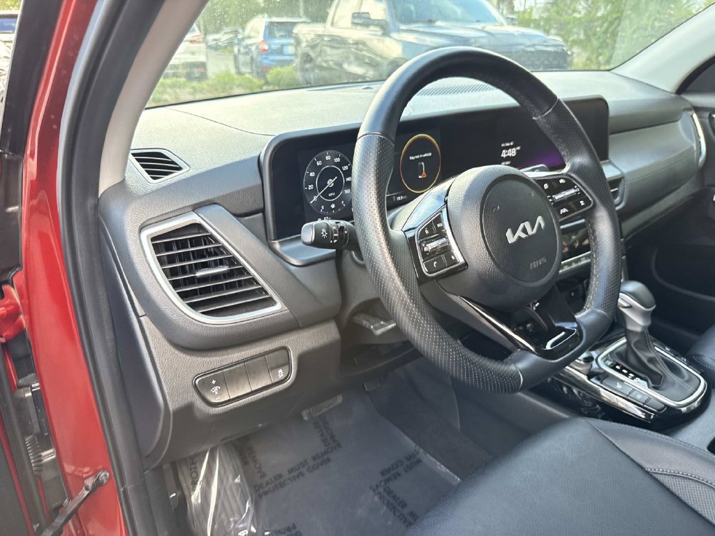 Used 2024 Kia Seltos SX AWD/4WD image 23