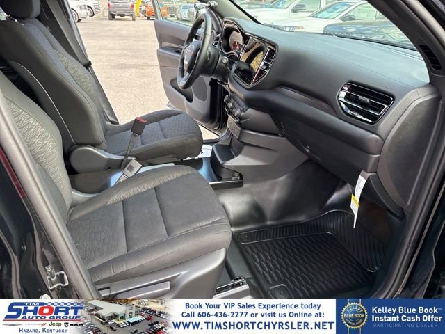New 2026 Dodge Durango AWD w/ Skid Plate Group image 24