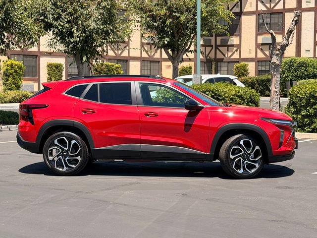 New 2026 Chevrolet Trax RS w/ Driver Confidence Package FWD image 3