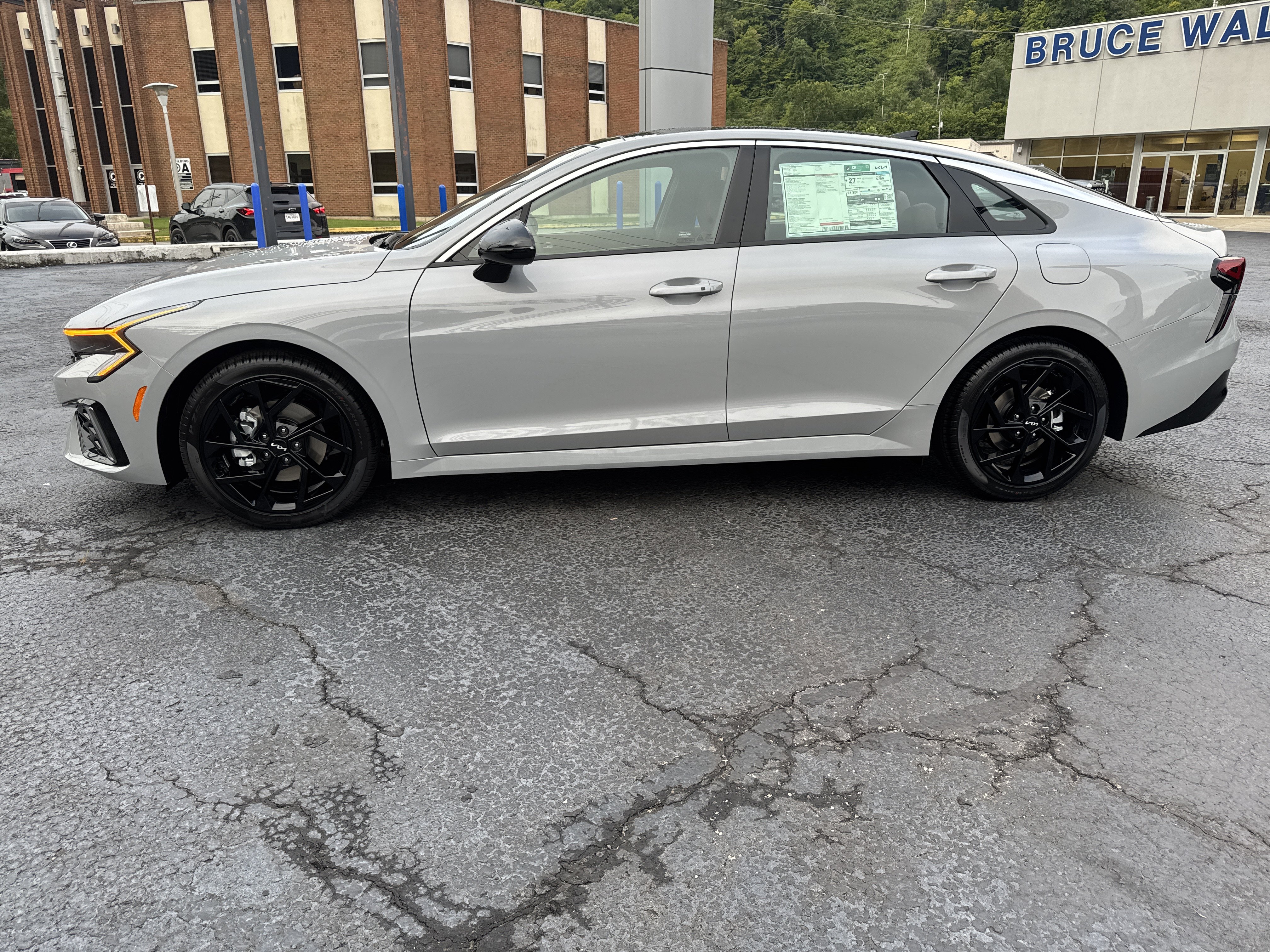 New 2026 Kia K5 GT-Line w/ GT-Line Premium Package AWD/4WD image 4