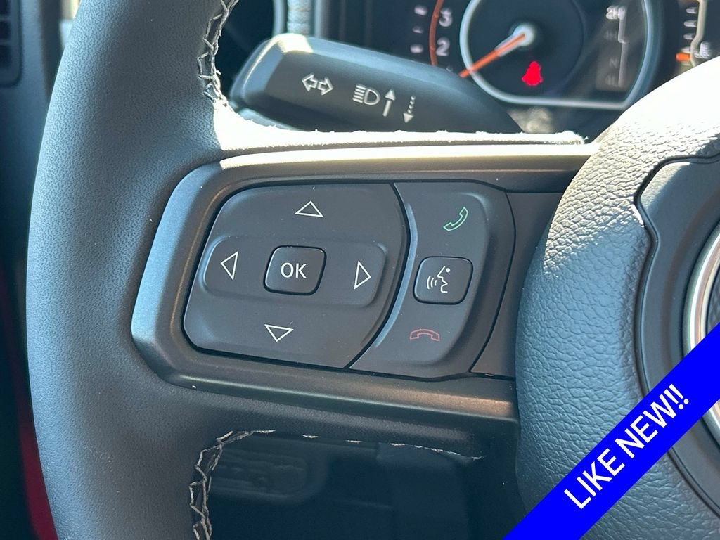 Certified 2025 Jeep Gladiator Sport AWD/4WD image 17