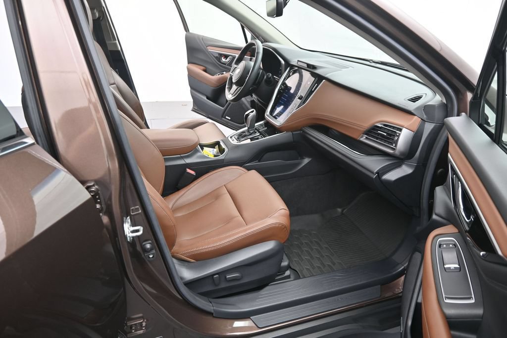 Used 2020 Subaru Outback Touring XT AWD/4WD image 24