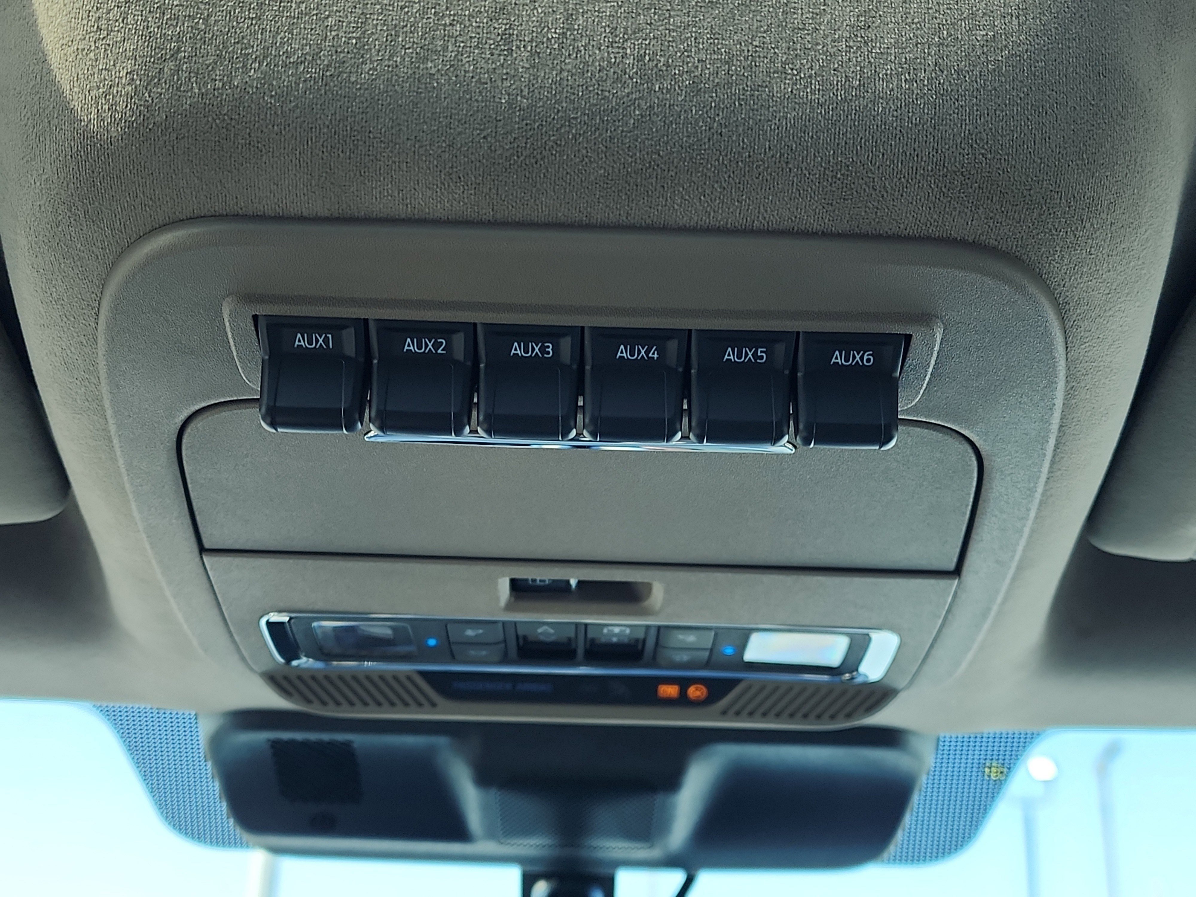 New 2026 Ford F350 Platinum w/ Platinum Plus Package image 19