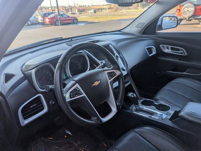 Used 2017 Chevrolet Equinox Premier w/ Enhanced Convenience Package image 9