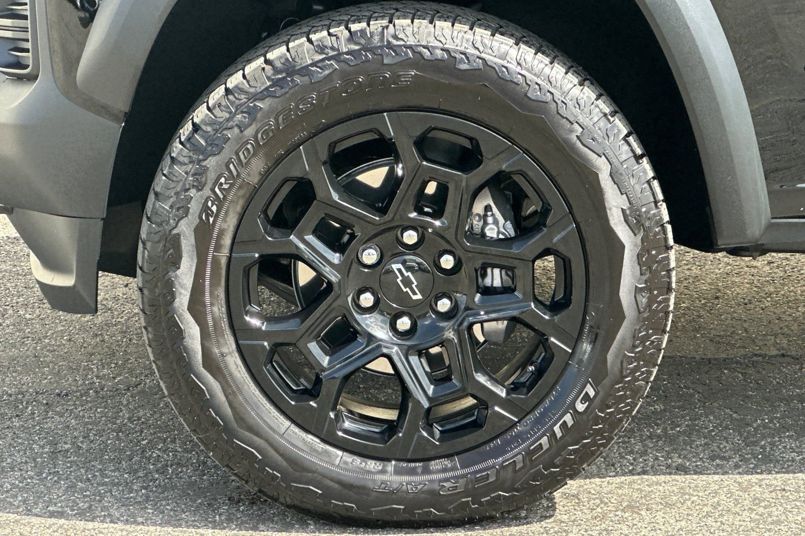 Used 2026 Chevrolet Colorado Trail Boss AWD/4WD image 36