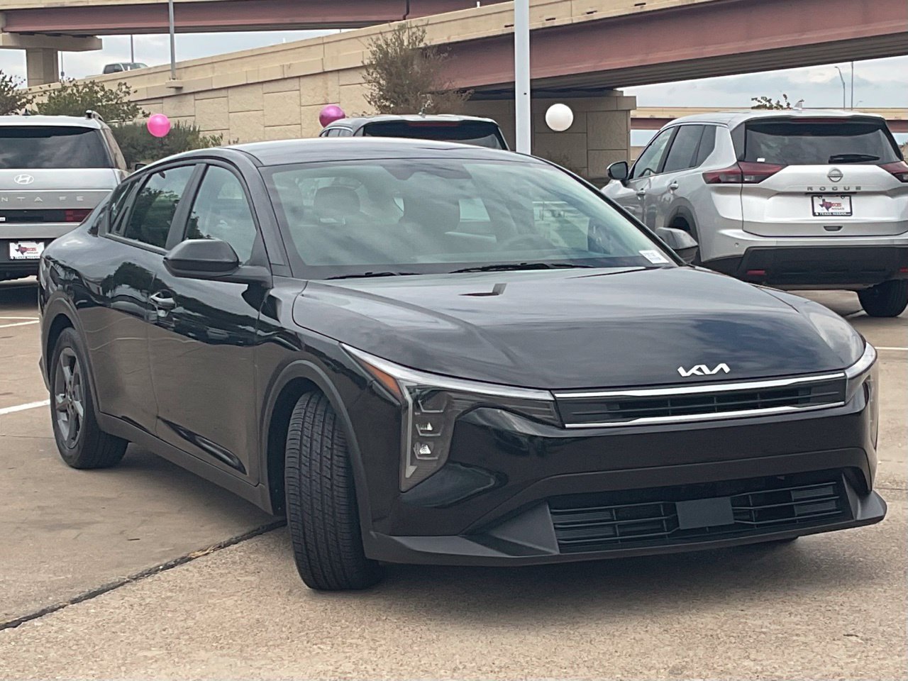Used 2025 Kia K4 FWD image 3