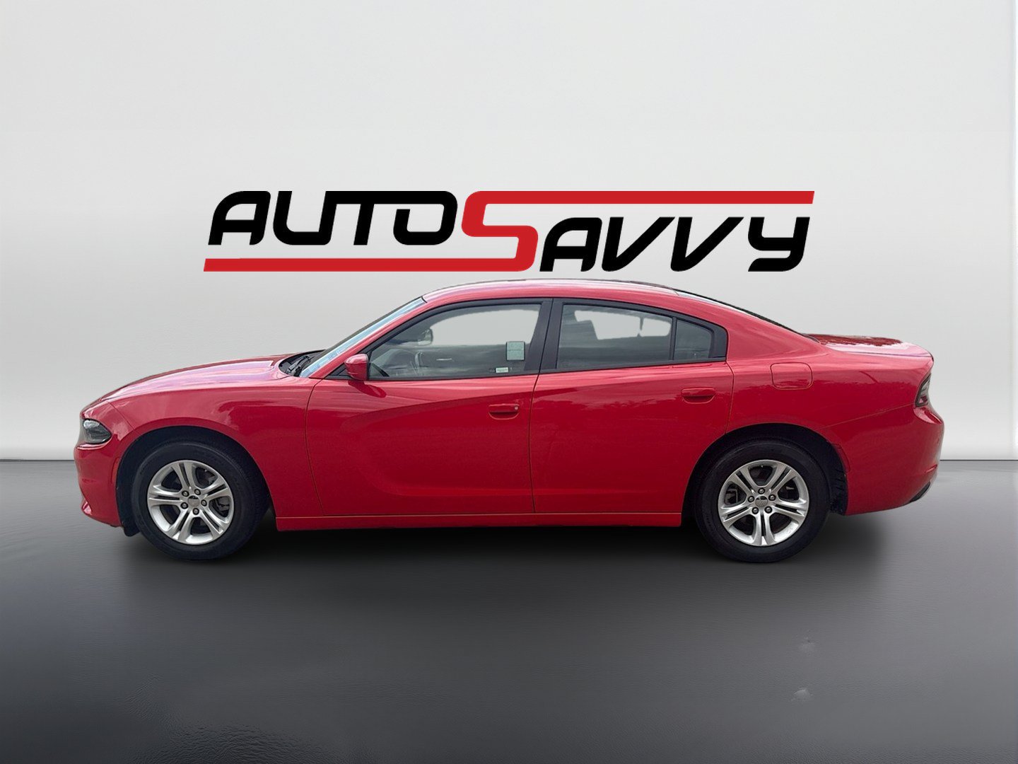 Used 2022 Dodge Charger SXT RWD image 4