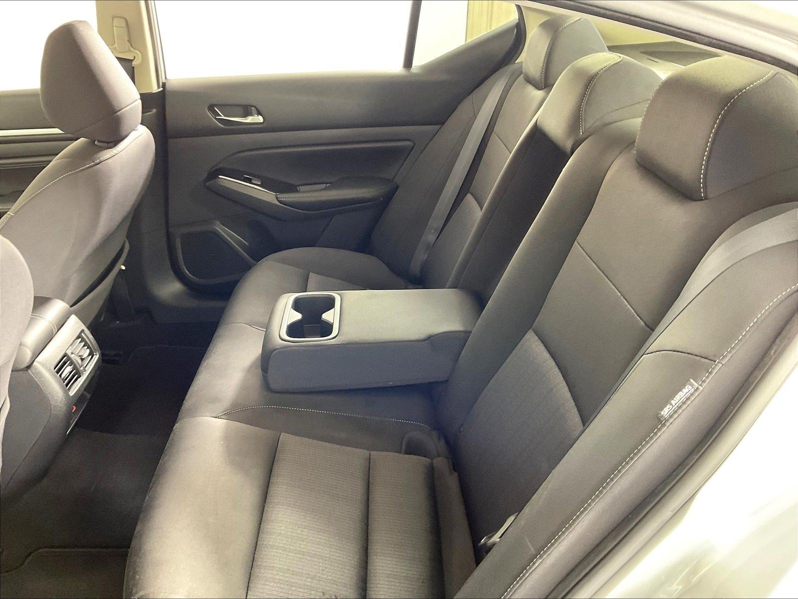 Used 2020 Nissan Altima 2.5 SV FWD image 37