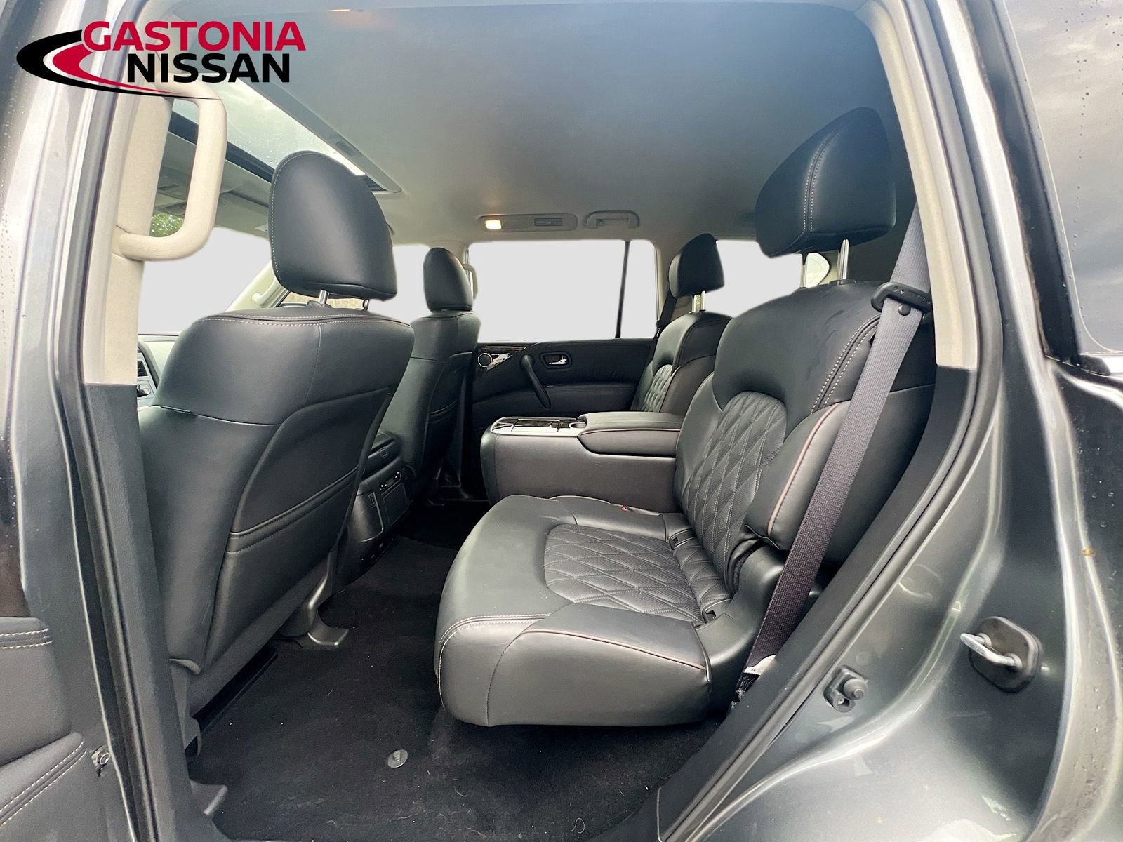 Used 2024 Nissan Armada Platinum w/ Captain's Chairs Package image 32