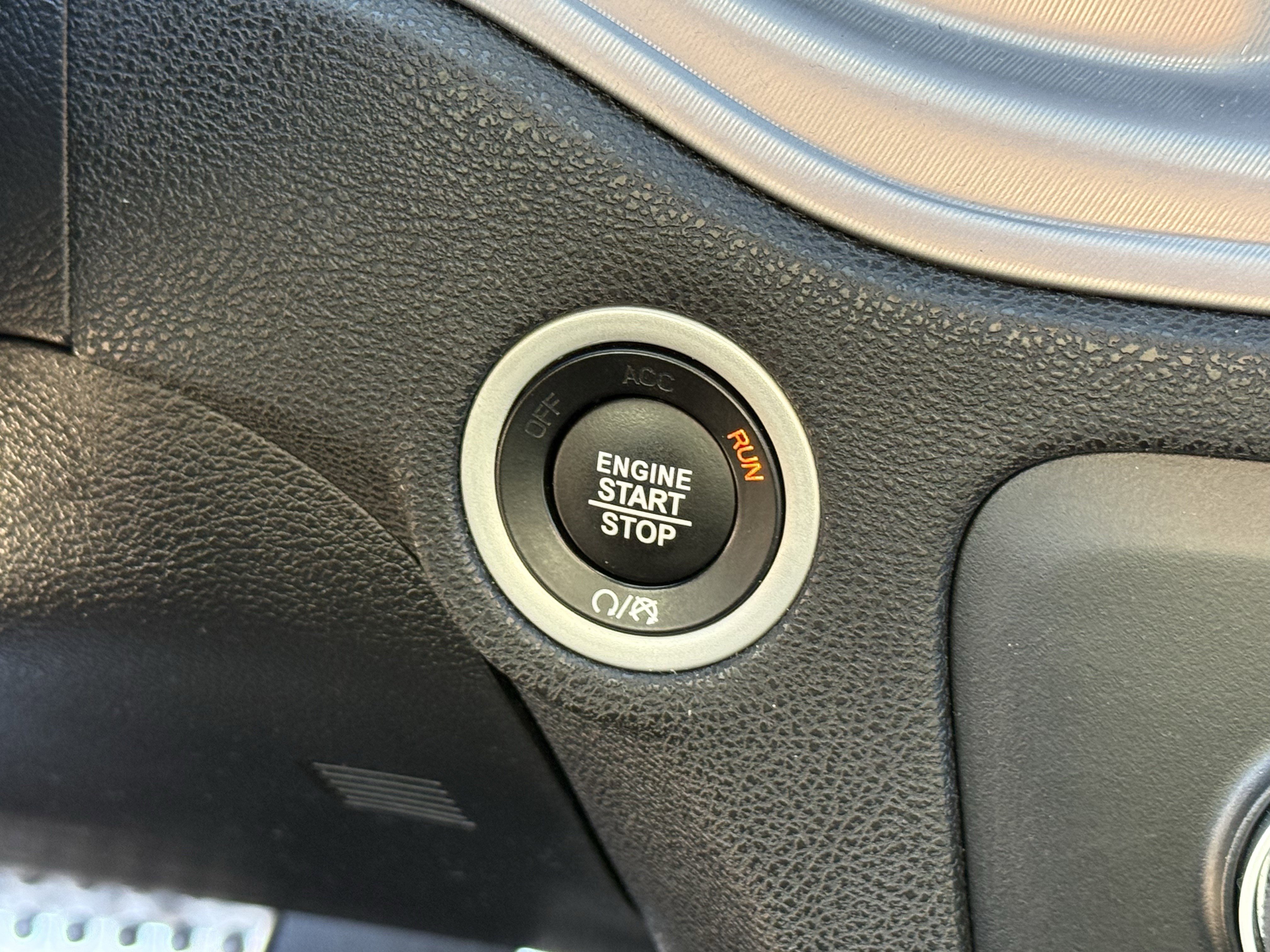 Used 2023 Dodge Charger R/T w/ Blacktop Package image 24