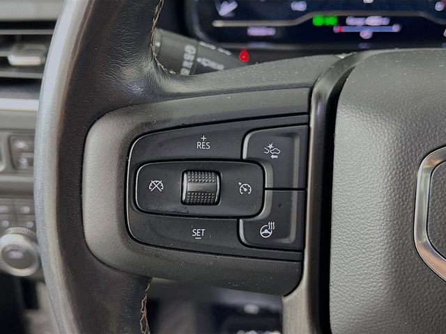 Used 2023 GMC Yukon XL AT4 w/ Technology Package AWD/4WD image 13