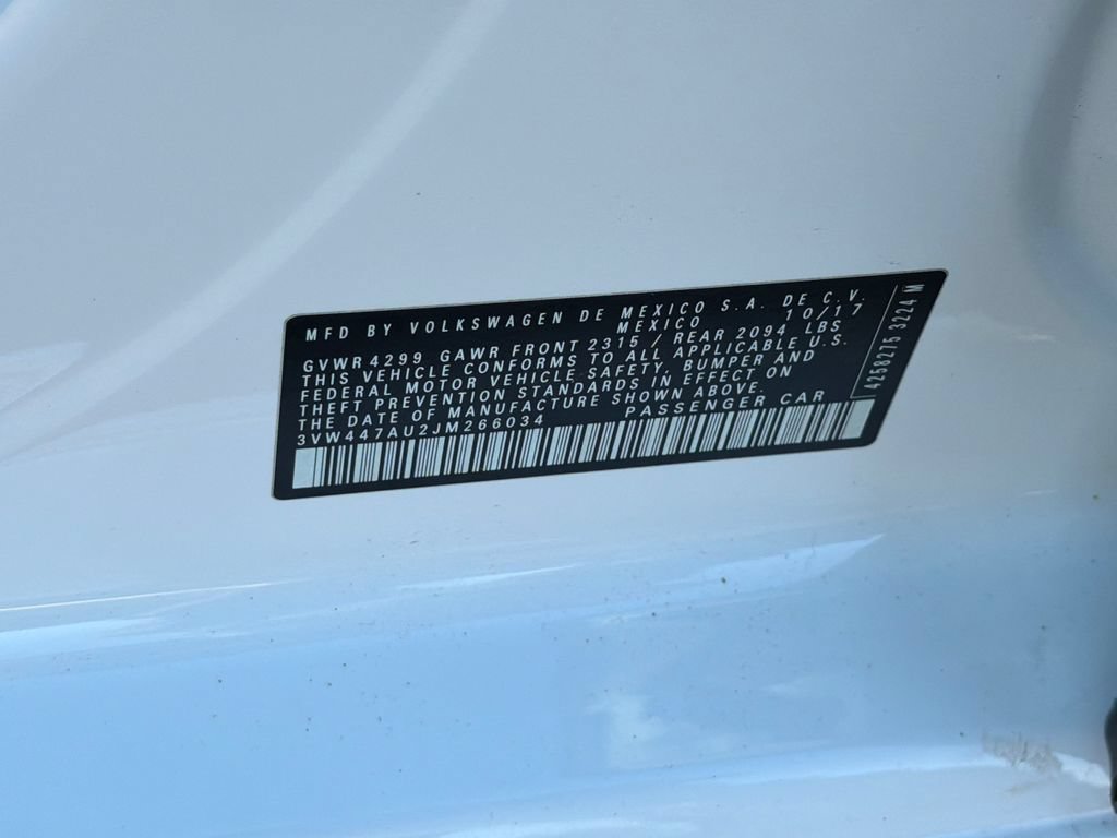 Used 2018 Volkswagen GTI SE FWD image 30