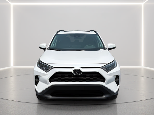 Used 2019 Toyota RAV4 XLE AWD/4WD image 8