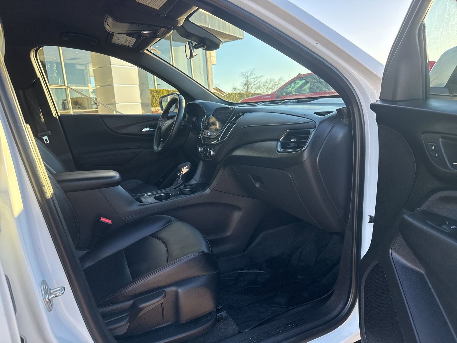 Used 2024 Chevrolet Equinox RS w/ RS Leather Package image 25