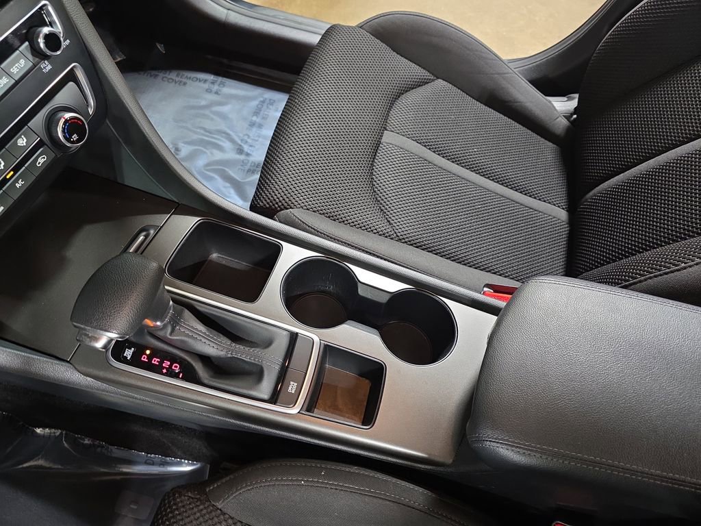 Used 2020 Kia Optima LX FWD image 23
