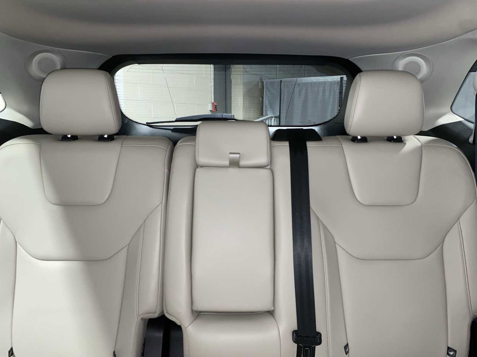 Used 2019 Ford Edge Titanium w/ Cold Weather Package image 22