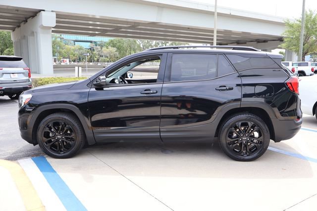 Used 2019 GMC Terrain SLE w/ Driver Convenience Package AWD/4WD image 4