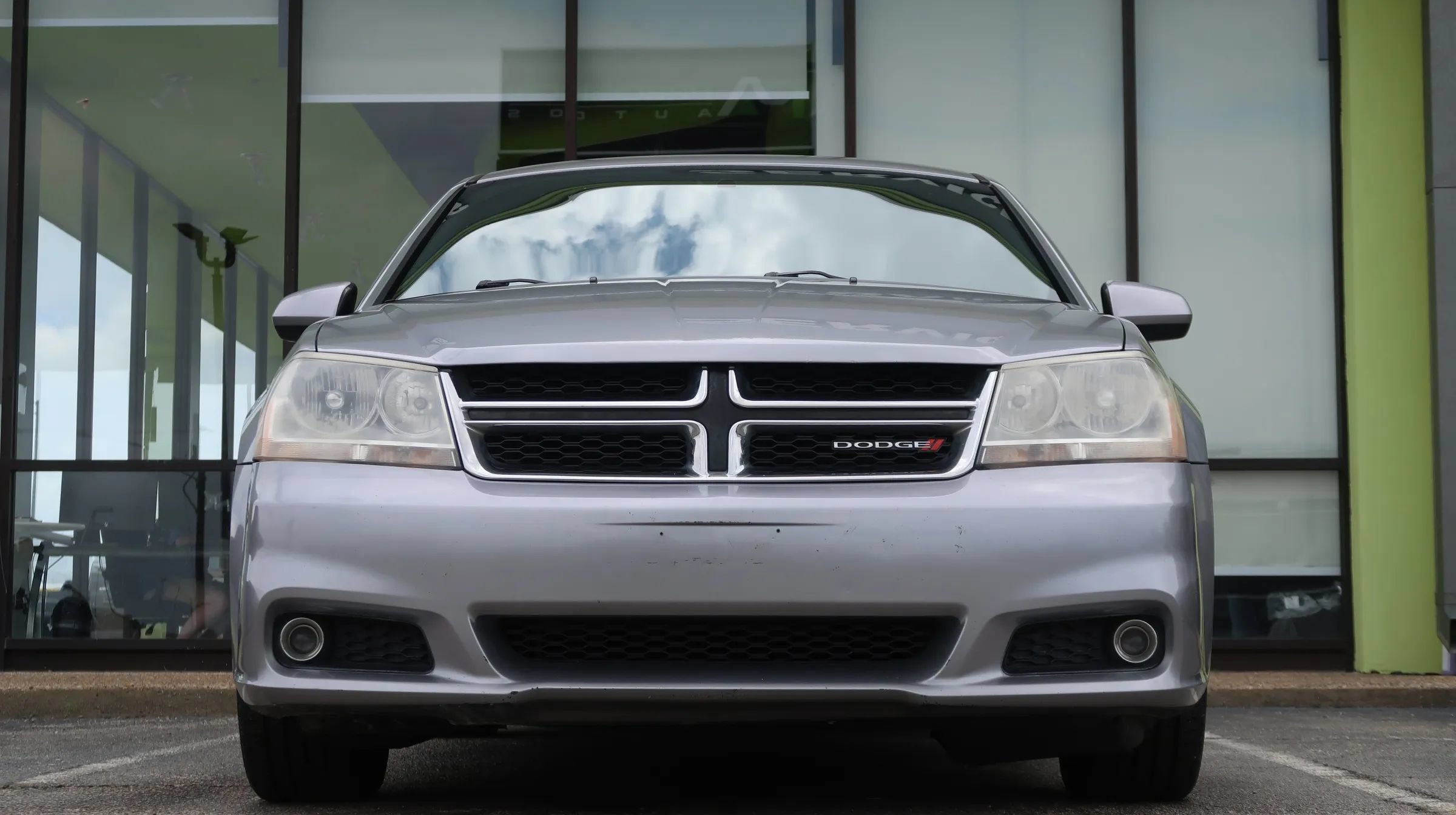 Used 2014 Dodge Avenger SXT FWD image 3