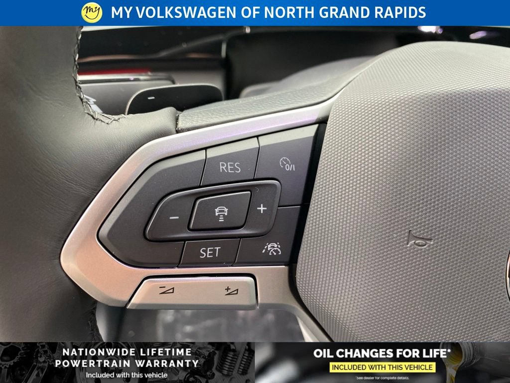 New 2026 Volkswagen Atlas Cross Sport SEL Premium R-Line AWD/4WD image 11