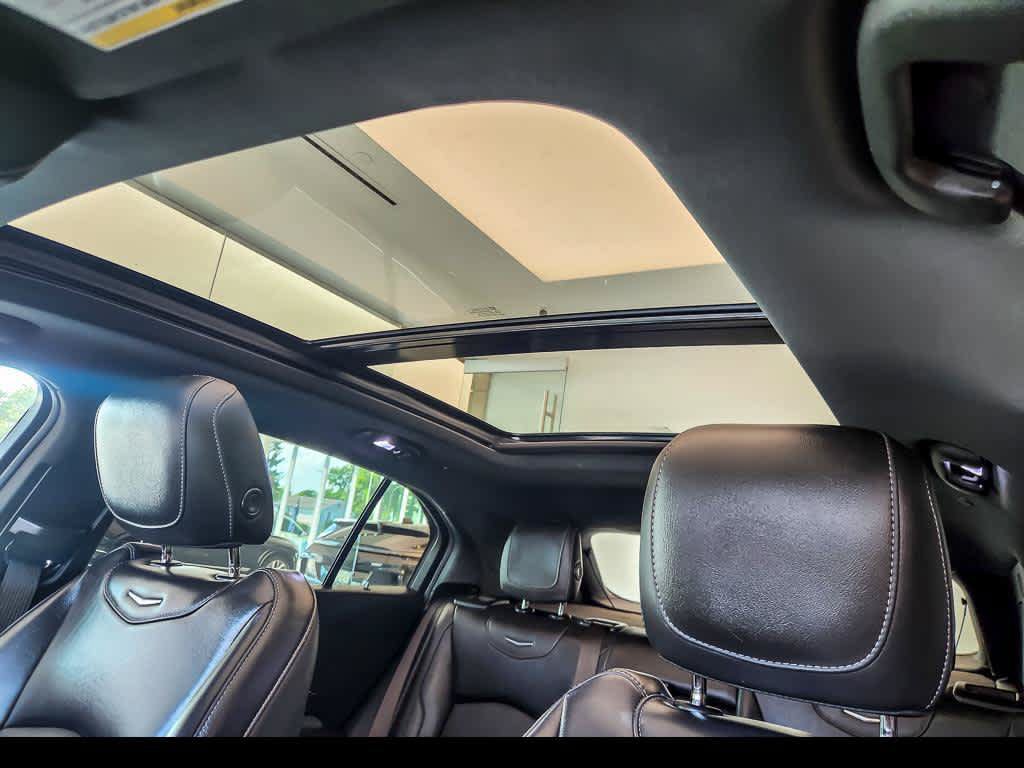 Used 2021 Cadillac XT4 Premium Luxury AWD/4WD image 12
