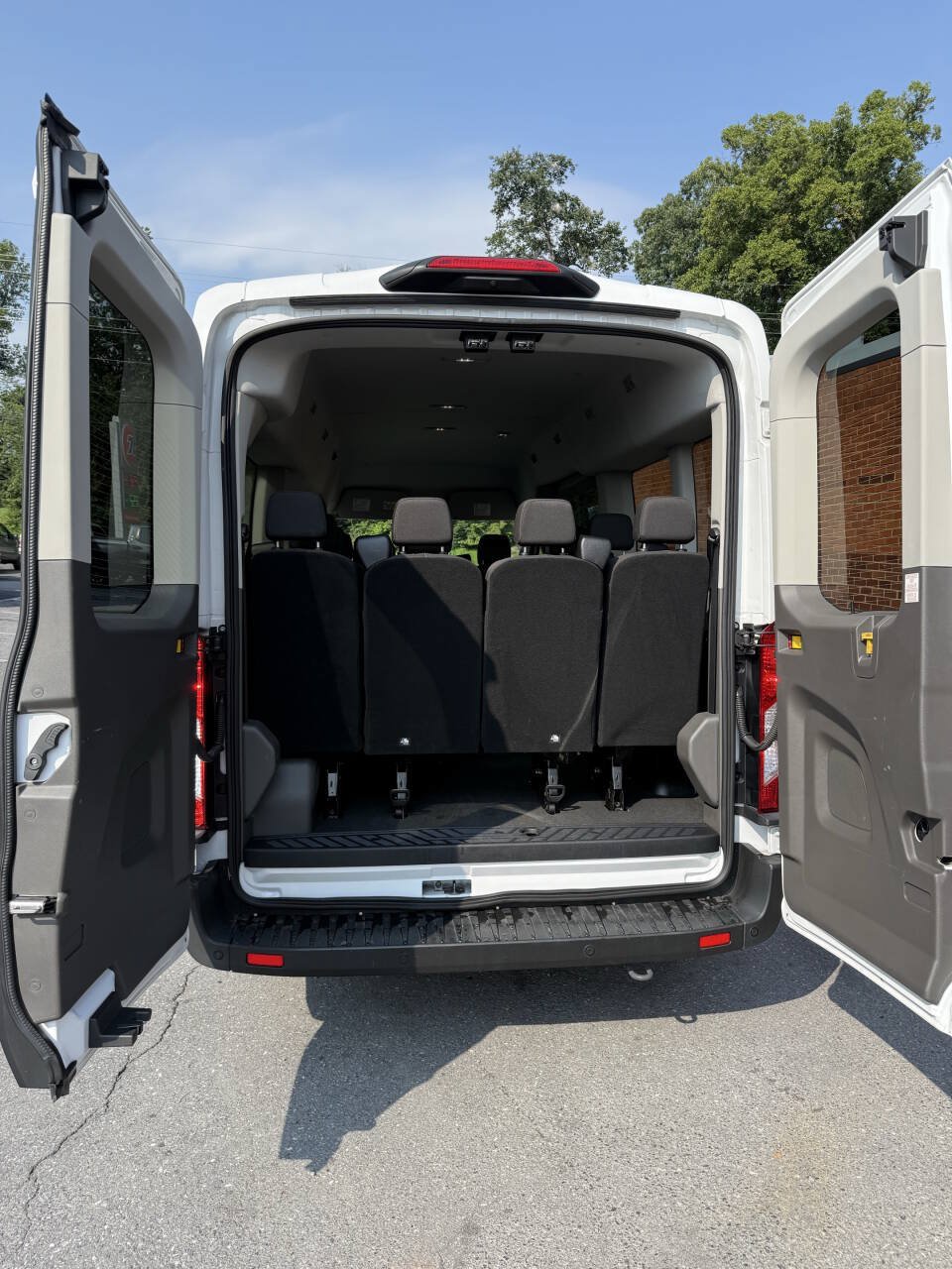 Used 2025 Ford Transit 350 XLT RWD image 11