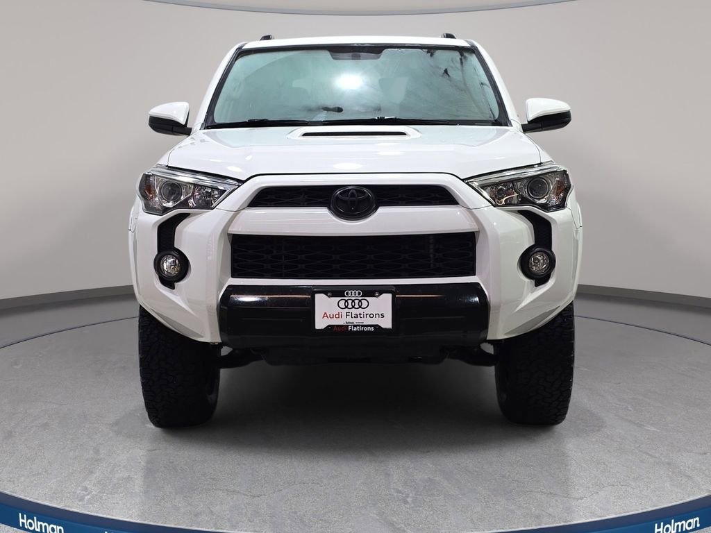 Used 2019 Toyota 4Runner TRD Off-Road AWD/4WD image 3