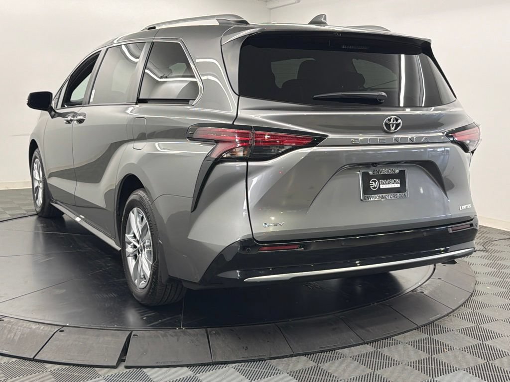 Certified 2026 Toyota Sienna Limited FWD image 12