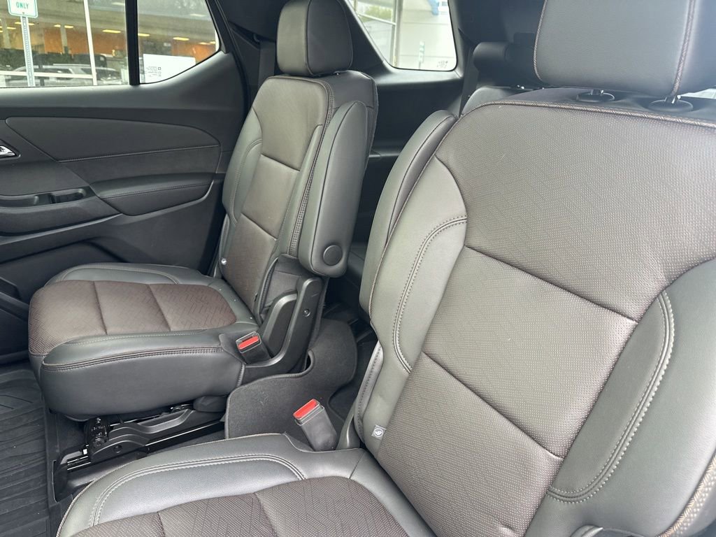 Used 2023 Chevrolet Traverse High Country w/ LPO, Cargo Package image 14