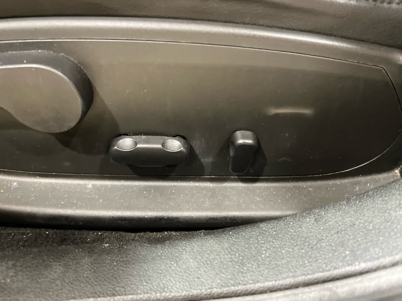 Used 2013 Chevrolet Impala LTZ FWD image 12
