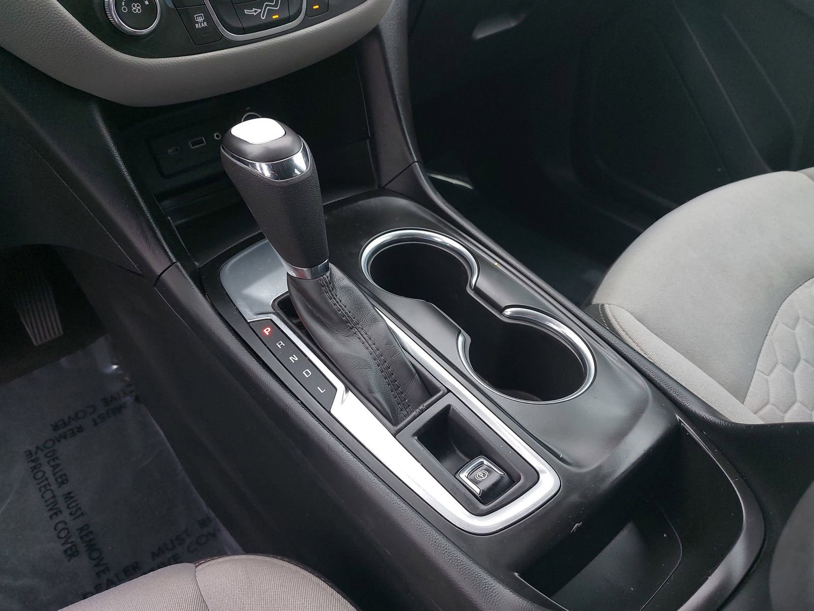 Used 2019 Chevrolet Equinox LS w/ LS Convenience Package FWD image 24
