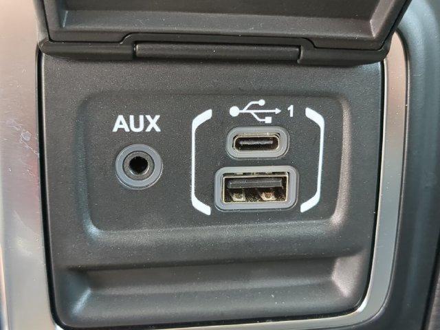 Used 2022 Jeep Gladiator Mojave w/ LED Lighting Group AWD/4WD image 27