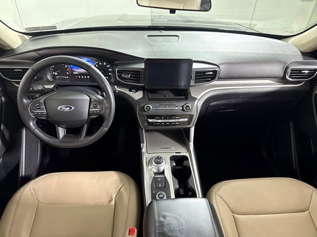 Used 2020 Ford Explorer XLT w/ Equipment Group 202A image 22
