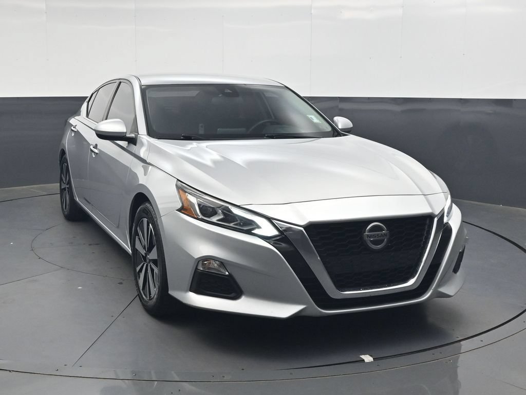 Used 2021 Nissan Altima 2.5 SV FWD image 2