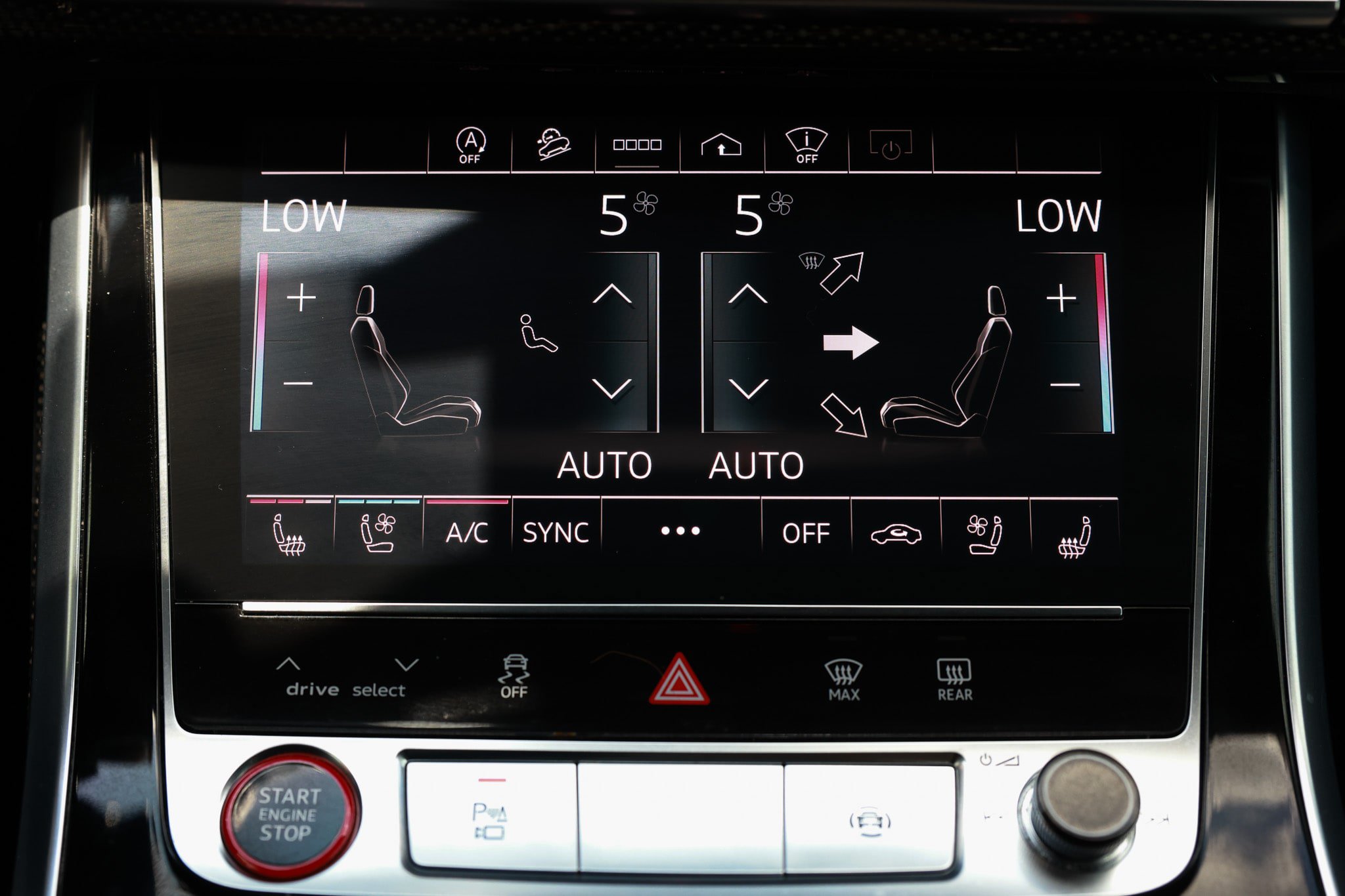 Used 2021 Audi SQ8 Prestige AWD/4WD image 40
