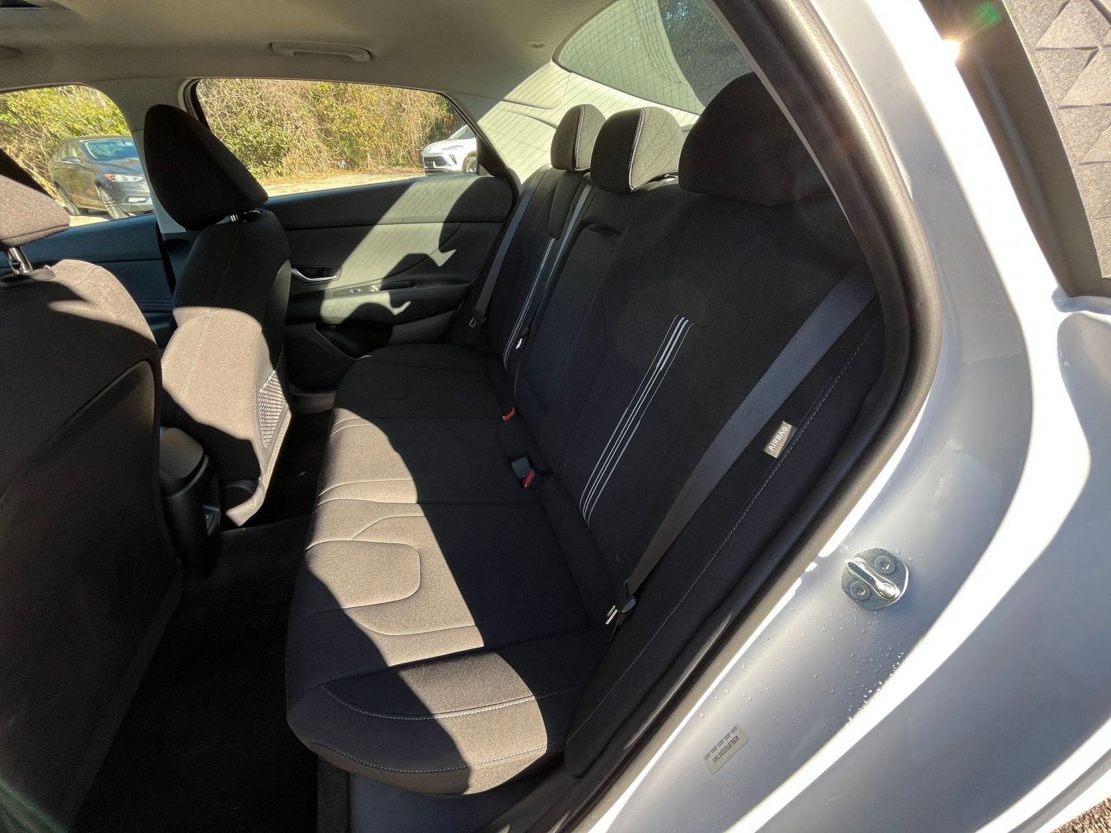 Used 2025 Hyundai Elantra SEL image 34