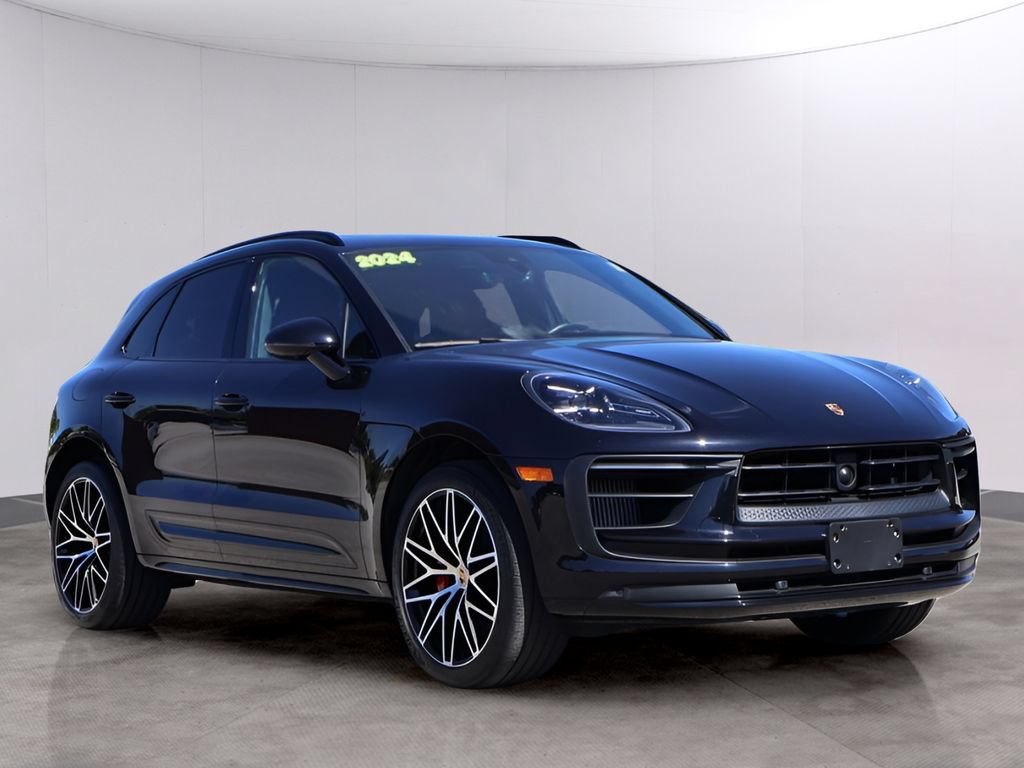Certified 2024 Porsche Macan S w/ Premium Plus Package AWD/4WD image 11