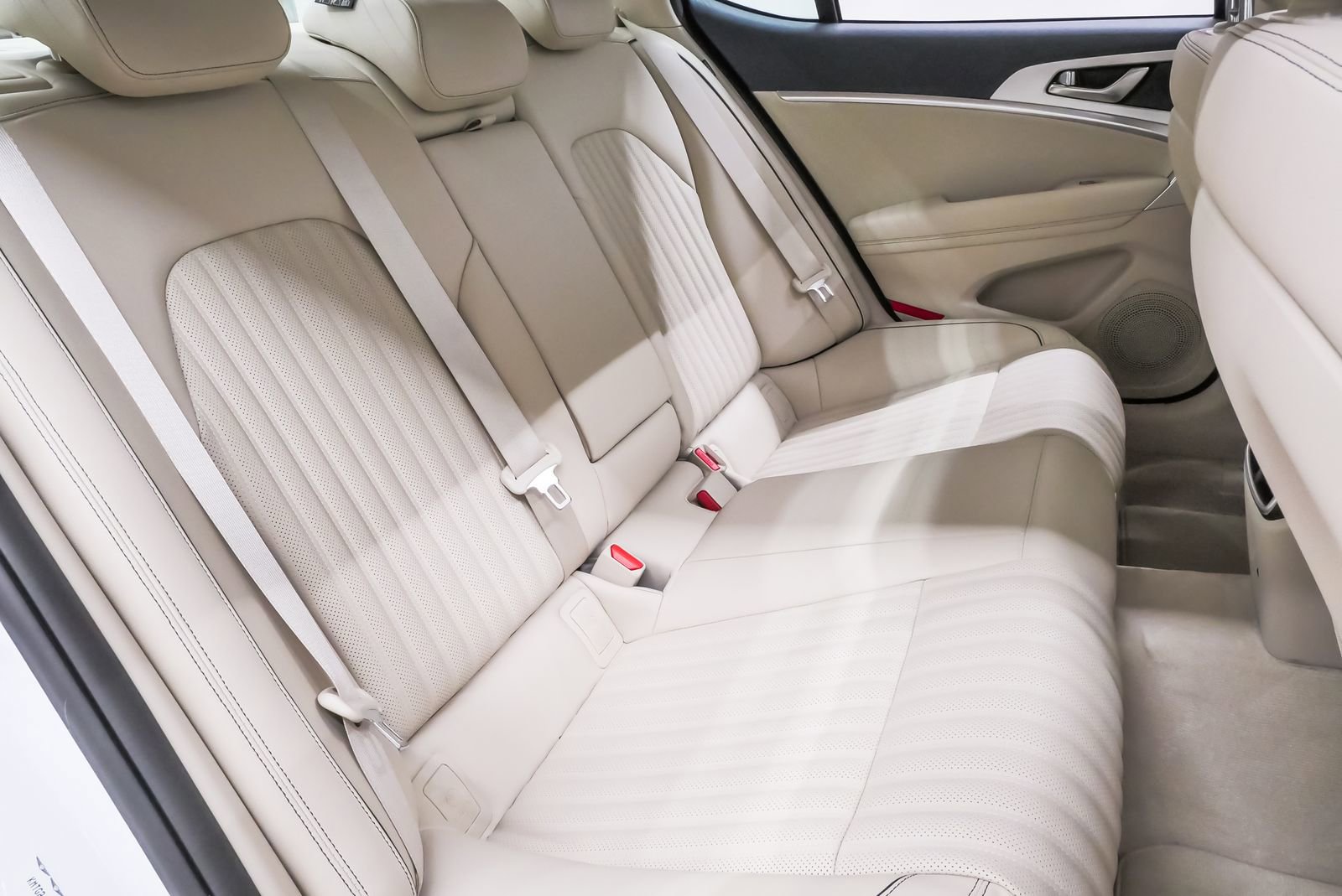 Certified 2026 Genesis G70 2.5T Prestige image 12