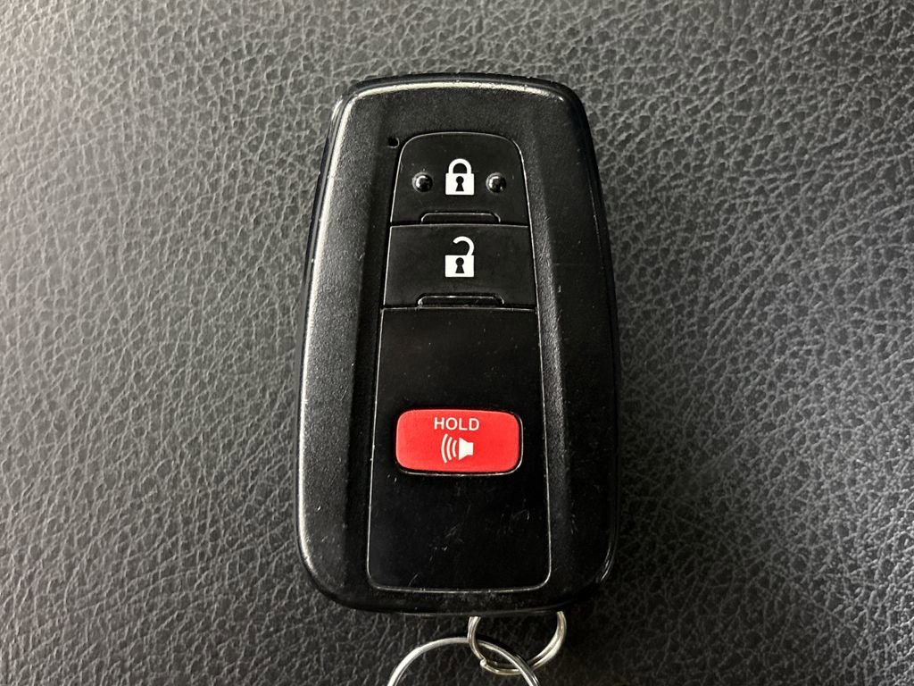 Used 2022 Toyota 4Runner TRD Off-Road AWD/4WD image 32