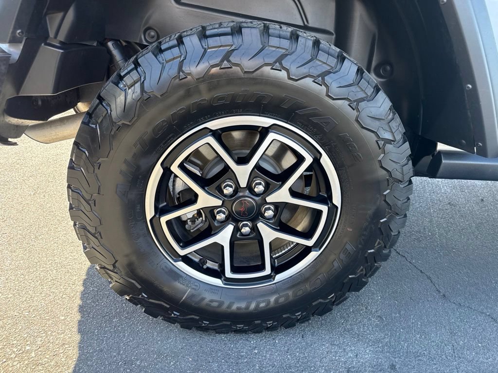 Certified 2025 Jeep Wrangler Unlimited Rubicon w/ Convenience Group AWD/4WD image 10