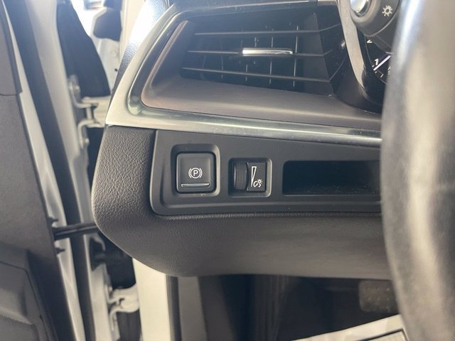 Used 2022 Cadillac XT5 Luxury AWD/4WD image 36
