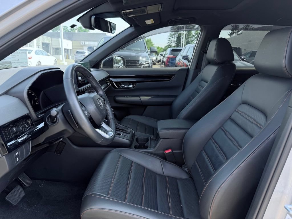 Used 2025 Honda CR-V Sport Touring image 19